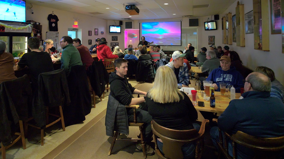 Adam Ruzzo performs at Long Shots Sports Cafe in Deep River 20230325