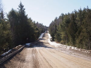 Early spring drive to Lake Travers in Algonquin Park