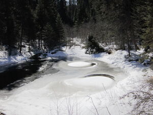 Early spring drive to Lake Travers in Algonquin Park