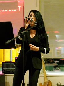 Open mic at Long Shots Sports Cafe in Deep River  20230822