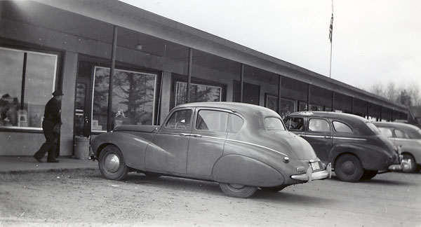 Alder Plaza Deep River