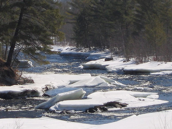 Ice breakup on the Petawawa River