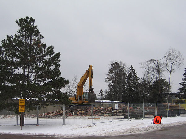 Poplar Street Bus Garages in Deep River