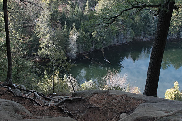 Jack Lake along the Hemlock Bluff trail in Algonquin Park