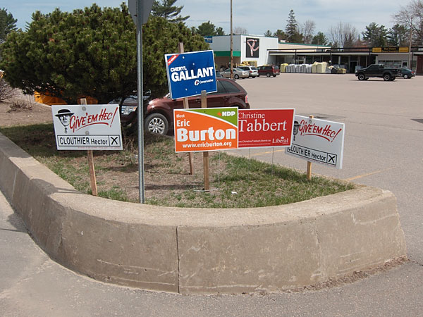 election signs in Deep River