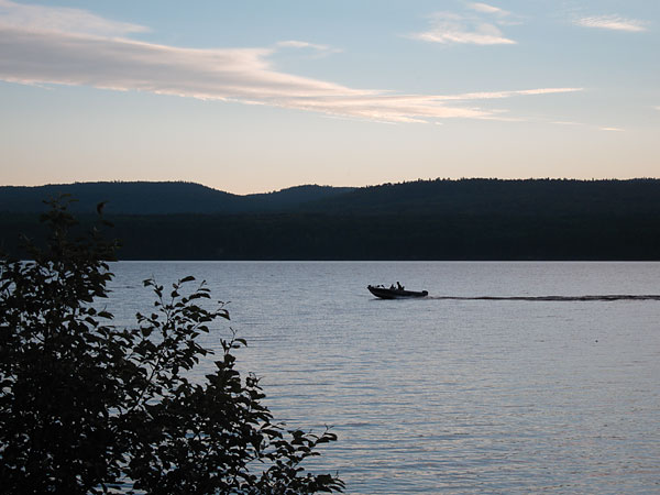 early morning boater on the Ottawa River near Deep River