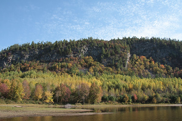 Cliff at Presquisle on the Quebec shore of the Ottawa River near Point Alexander
