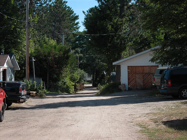back lane in Deep River
