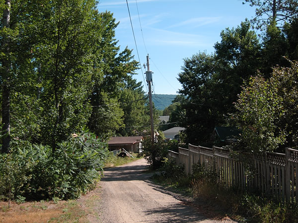 back lane in Deep River