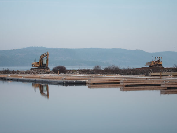 boardwalk along the Deep River waterfront
