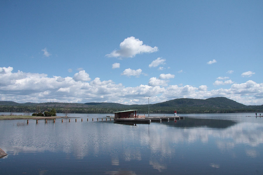 High water levels in the Ottawa River at the Deep River Pier